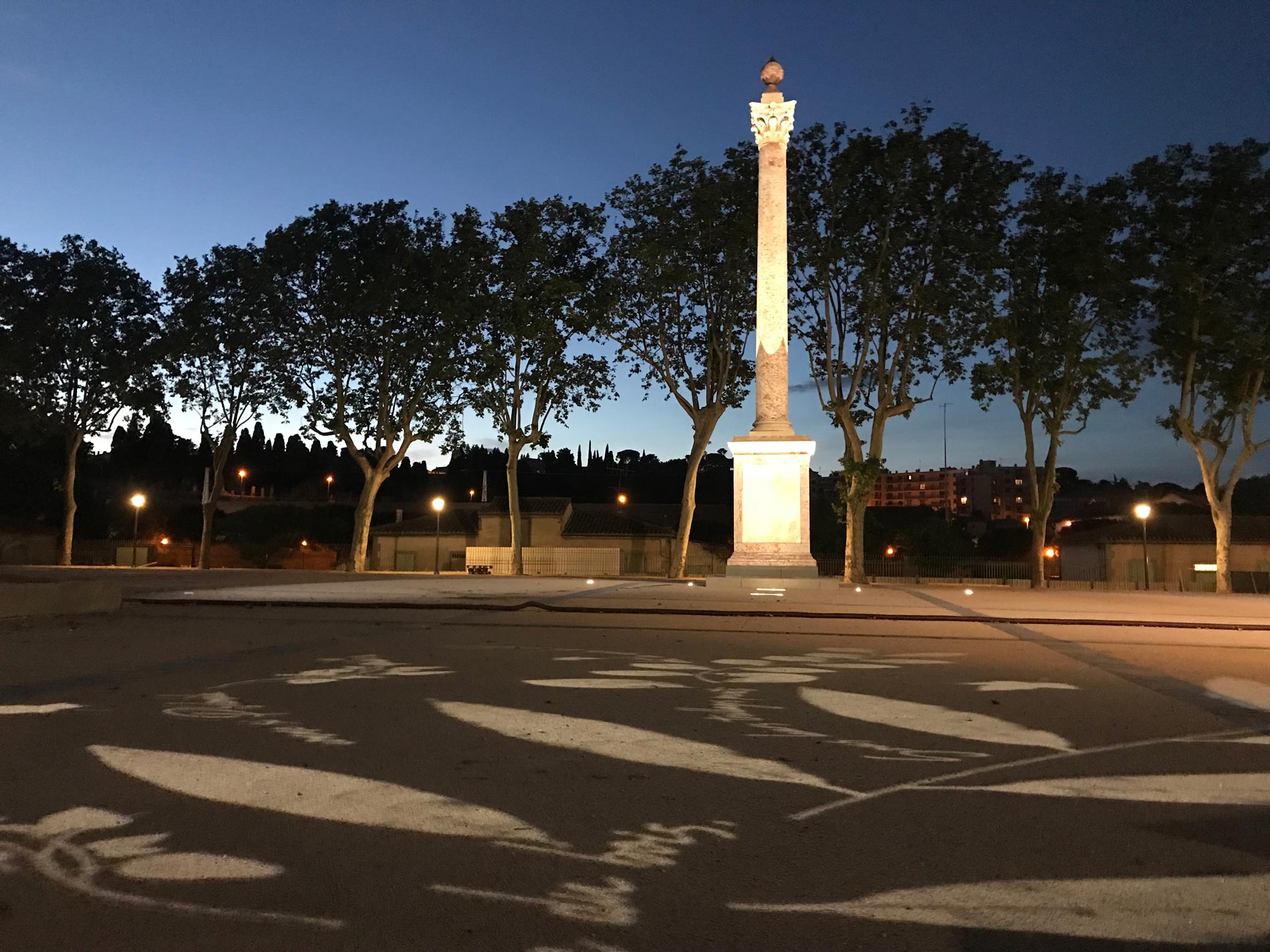 conception lumière d'un square