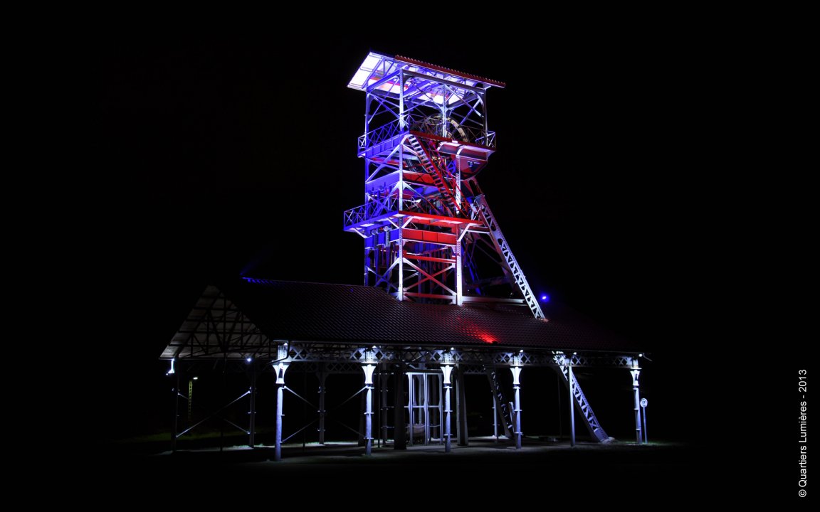 Le chevalement de mine est le témoin en surface d’un puits de mine souterrain, d’une profondeur de 157m.