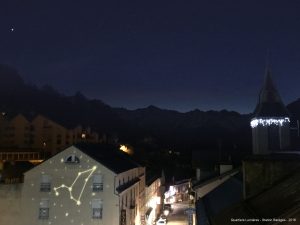 projection de gobo dans une ville de nuit