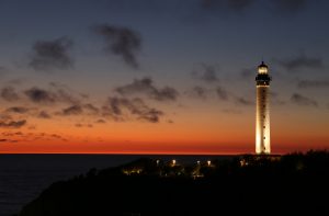 conception lumière du littoral de Biarritz par l'agence Quartiers Lumières