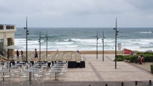 parvis casino biarritz mâts d'éclairage