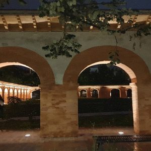 conception lumière du cloitre de l'université à Toulouse