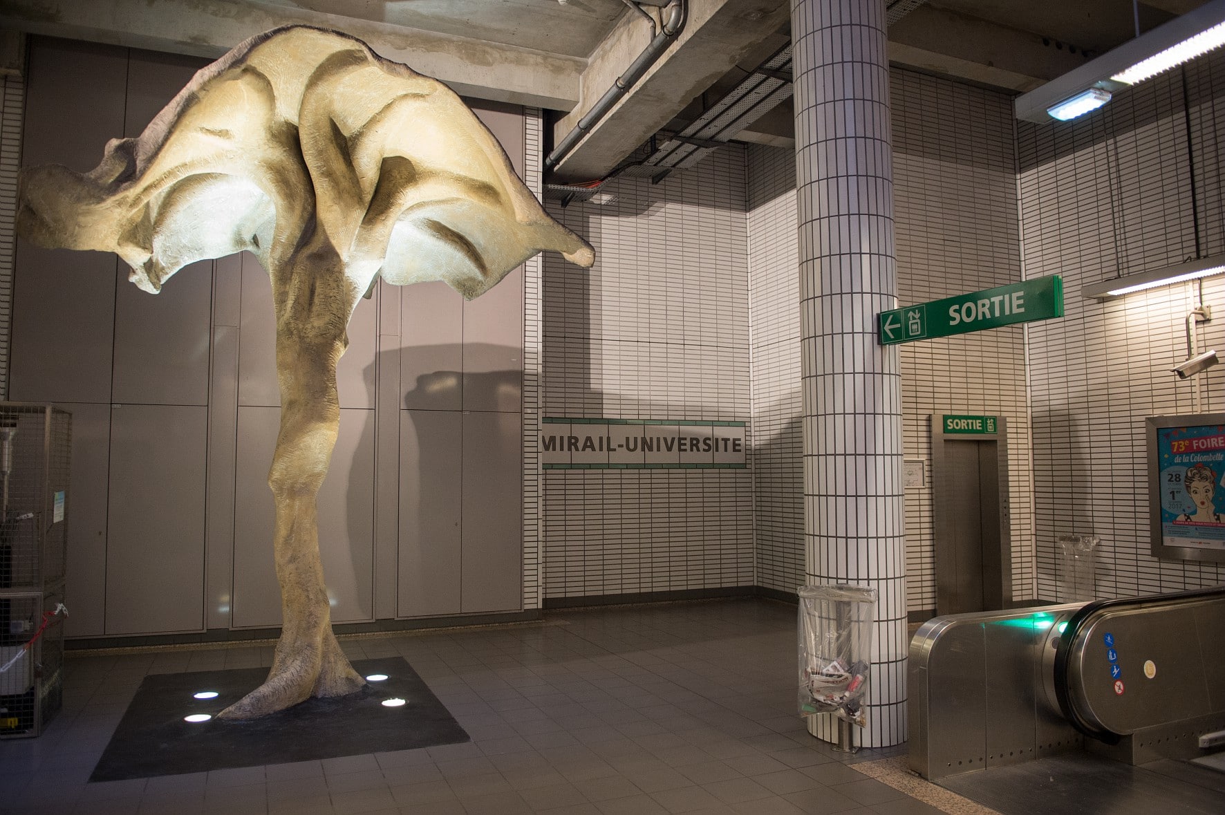 oeuvre d'art à la station Mirail Université du métro de toulouse