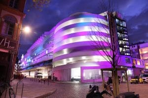 Aurores boréales sur le marché Victor Hugo à Toulouse