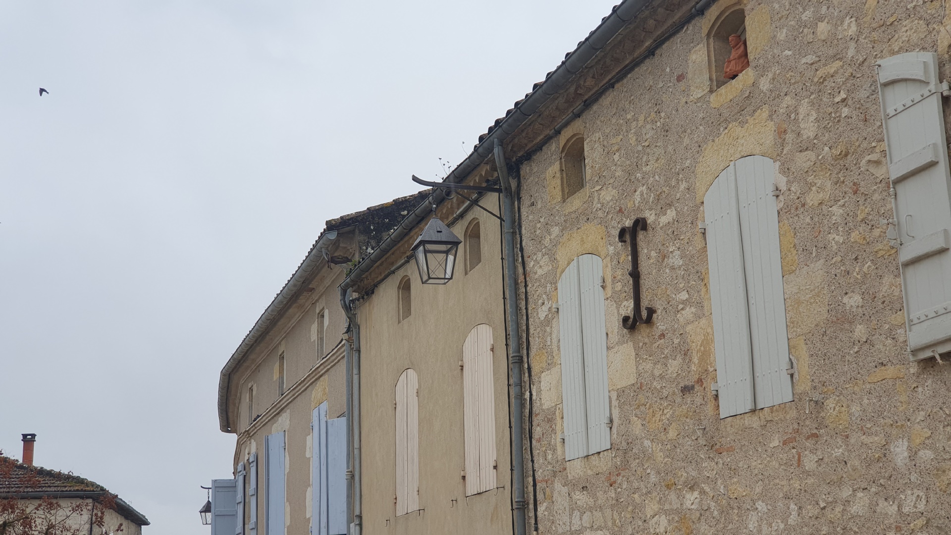 moirax-chaine-4-faces lanterne 4 faces avec chainette