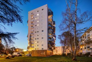 tour d'habitation avec mise en lumière