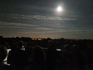 marche nocturne a pessac pour parler d'éclairage et de la nuit