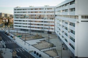 immeuble à la reynerie avec aménagement espaces publics
